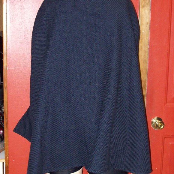 Joan Rivers coat size XL  Navy button Collar cape with tie belt.  XL - Picture 14 of 14